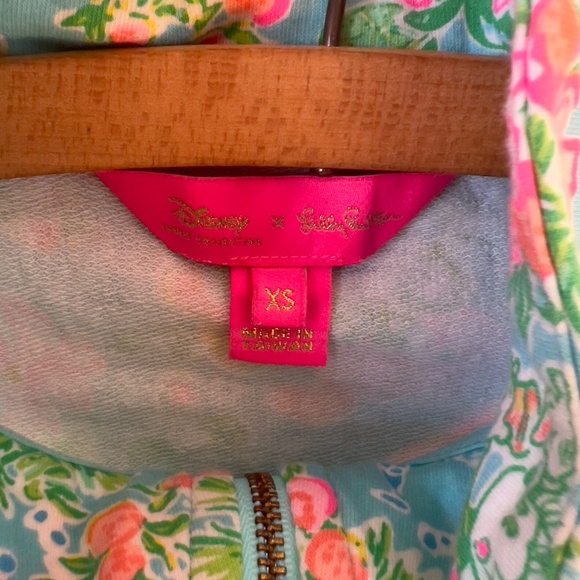 Lilly Pulitzer X Disney "Lilly Loves Disney" Ibiza Minnie Mickey zip pullover XS - Picture 5 of 8